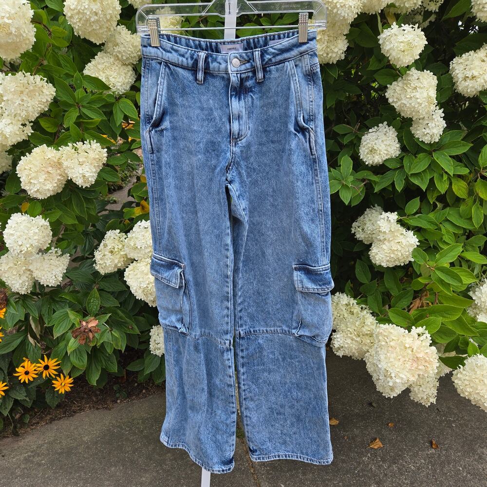 Forever 21 Women's Cargo Jeans Baggy Relaxed Fit Straight Leg size Small